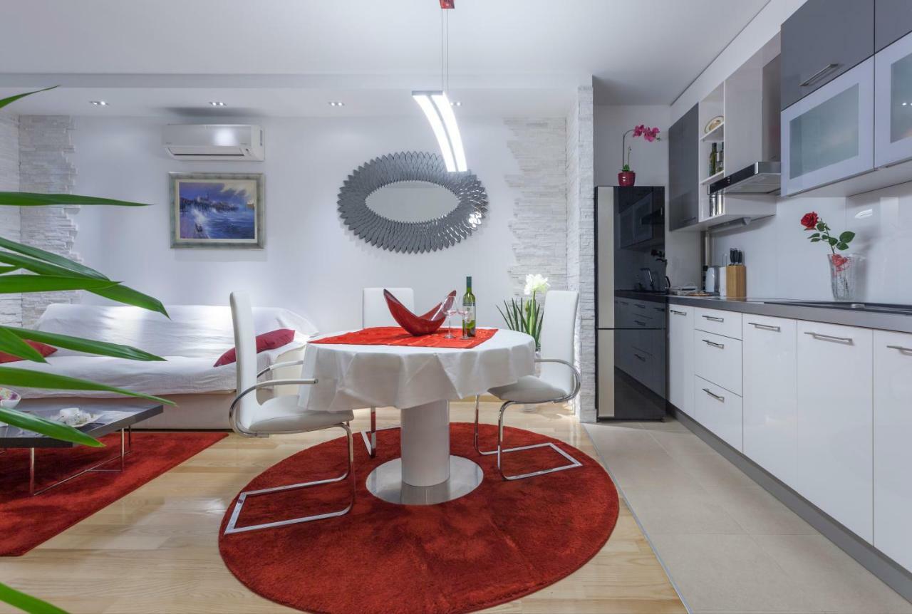 Luxury Apartment Σπλιτ Εξωτερικό φωτογραφία